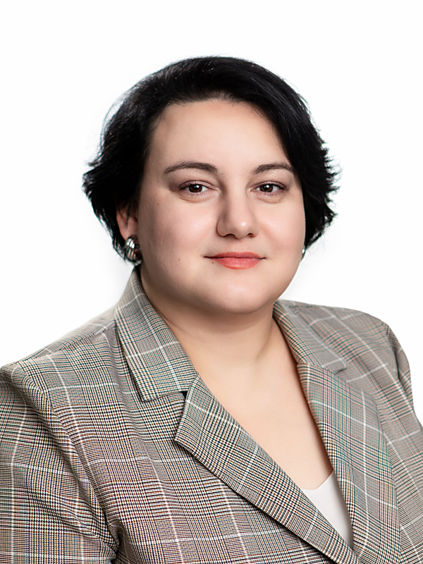Брюханова Альбина Олеговна.